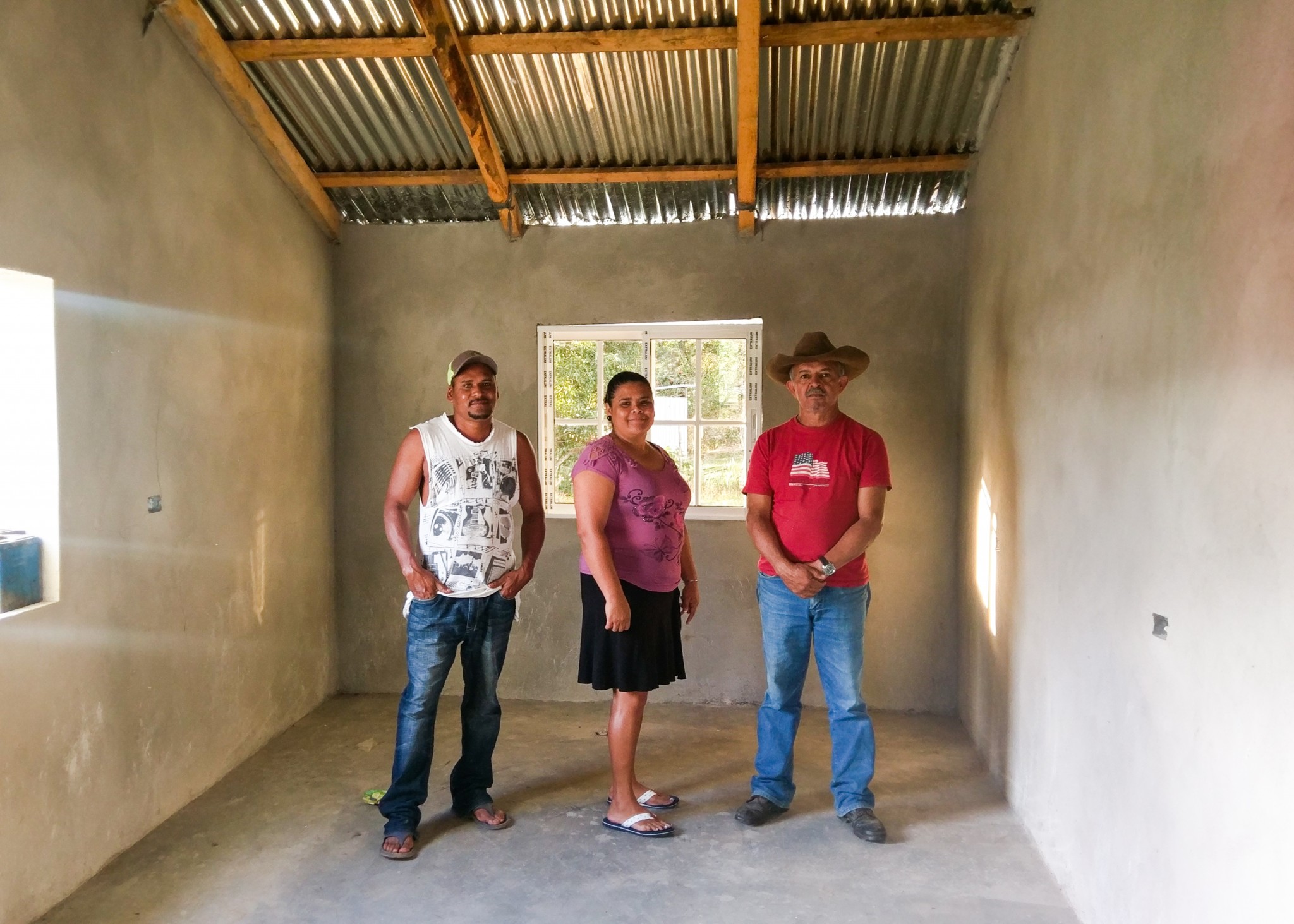 (April) Orica, Honduras-- Roger, Elena and their two kids lived in an unsafe home with walls that exposed the outdoors. Iglecia Centro Americana La Fe served this family by installing new windows, floors, fixing the cracked walls and providing electricity! The couple was not open to hearing the gospel message before the construction but during the project the pastor was able to share with Jesus’ love with them. They now accept visits from the pastor and are building a relationship with their local church.