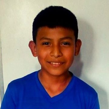 Jorge is a 7th-grader who loves to read. His favorite book is Peter Pan. When he grows up, he wants to be an architect.